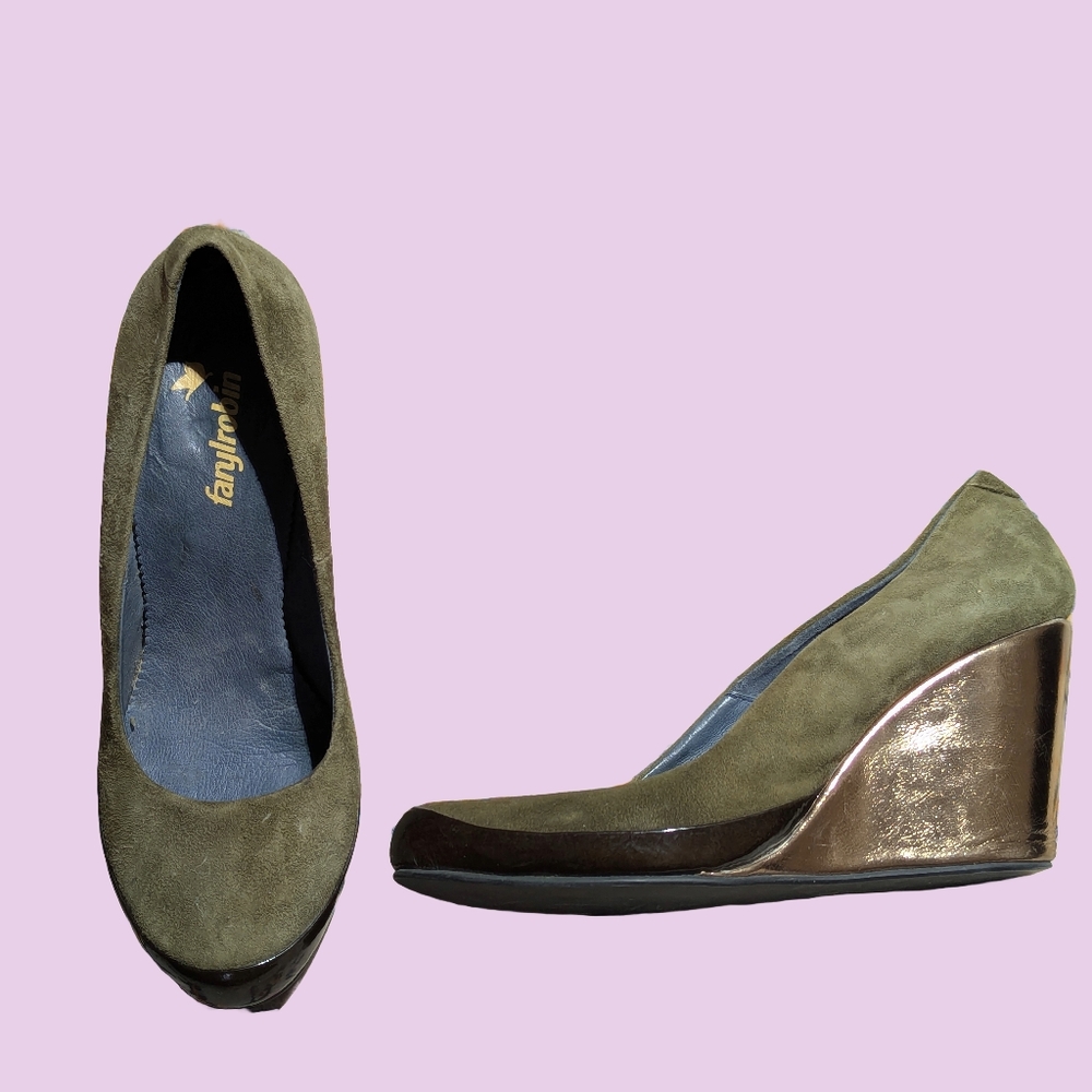 Farylrobin Golden Wedge Shoes
